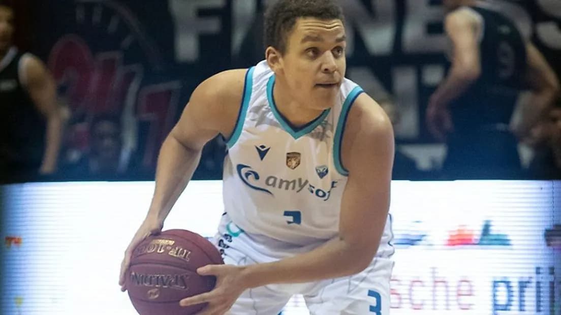 Sheyi Adetunji - van HNBT tot vast waarde